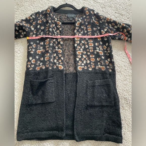 La Anthropologie La Fee Verte Feathered Leo Eyelash
Leopard Cardigan Medium - Picture 9 of 13
